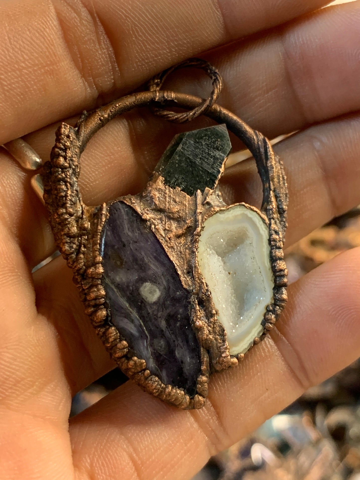 Chaorite, chlorite included quartz and geode