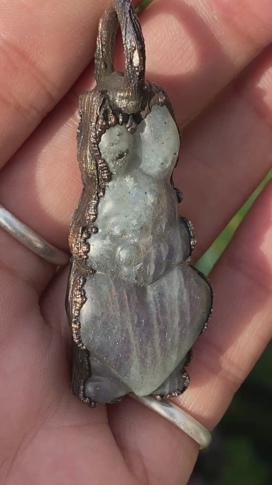 labradorite bunny